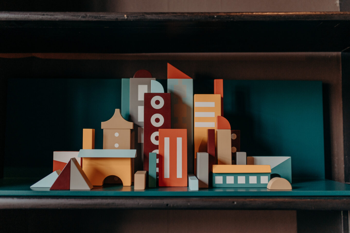 Floris HOVERS, Playful Connect (fantasy city). (c) Candice Athenaïs